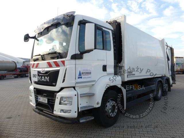 1 - MAN TGS 28.320 6X2-4 BL 2018r.