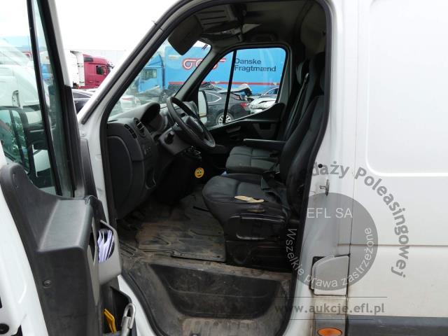 5 - RENAULT MASTER 2.3 DCI RWD FURGON 2017r.