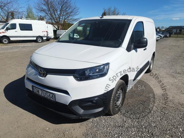 1 - Toyota Proace City 1.5 D-4D Standard  2022r. DW7US64 Pojazd znajduje się w firmie ARCTOS GROUP sp. z o.o. Al. Krakowska 7, 02-183 Warszawa