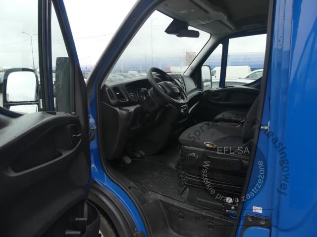 8 - IVECO / PARTNER DAILY 35S18 2020r.