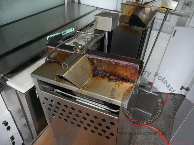 28 - Przyczepa gastronomiczna "KEBAB" NIEWIADÓW 2021r.