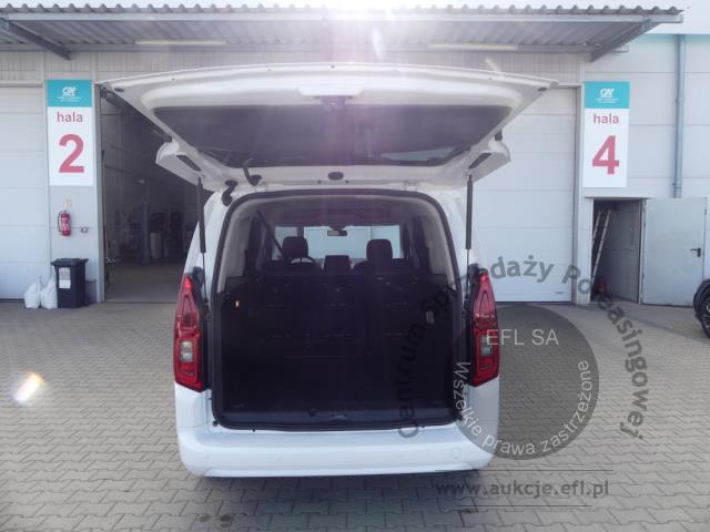 10 - Toyota Proace City Verso Long 1.5D-4D 2023r. DW9YA13 Pojazd znajduje się w firmie MDM AUTO sp. z o.o. ul. Morska 78A, 81-225 Gdynia