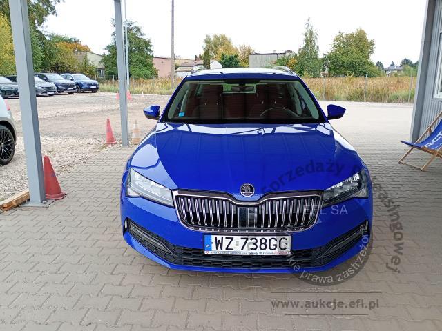2 - SKODA Superb 2.0 TDI SCR Ambition DS 2023r. WZ738GC Pojazd znajduje się w firmie ARCTOS GROUP sp. z o.o. Al. Krakowska 7, 02-183 Warszawa