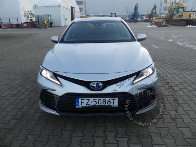 2 - TOYOTA CAMRY 2.5 HYBRID CVT PRESTIGE 2023r.