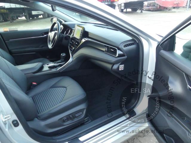 10 - TOYOTA CAMRY 2.5 HYBRID CVT PRESTIGE 2023r.