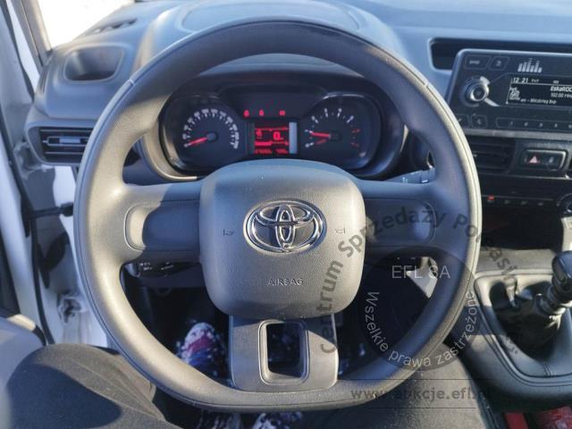 11 - Toyota  Proace City  1.5 D-4D Standard 2,0t 2022r. DW9TM89 Pojazd znajduje się w firmie ARCTOS GROUP sp. z o.o. Al. Krakowska 7, 02-183 Warszawa