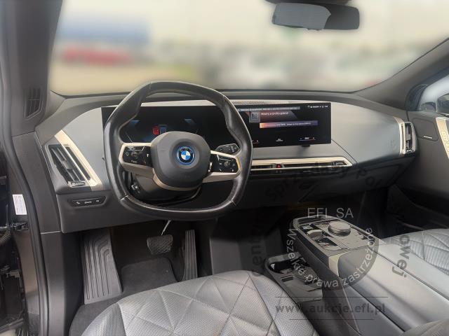 19 - BMW IX XDRIVE40 2022r.