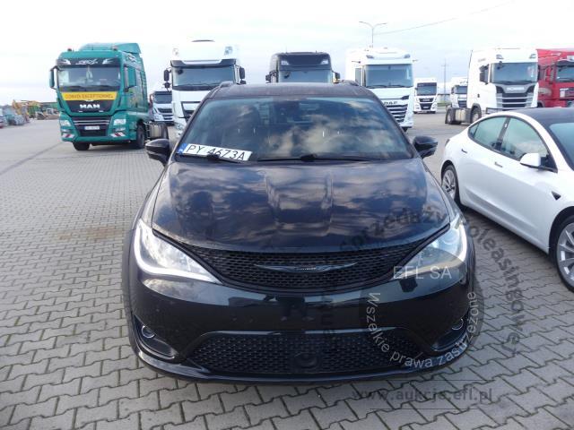 2 - CHRYSLER PACIFICA S LIMITED 3.6 V6 FWD 2019r.