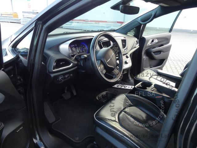 8 - CHRYSLER PACIFICA S LIMITED 3.6 V6 FWD 2019r.