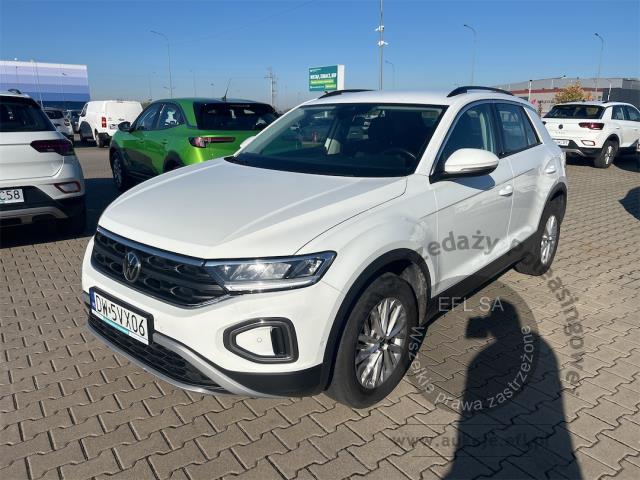 1 - Volkswagen T-ROC 1.5 TSI LIFE 2023r. DW5VX06 Pojazd znajduje się w firmie MDM AUTO sp. z o.o. ul. Zawodników 1, 80-729 Gdańsk