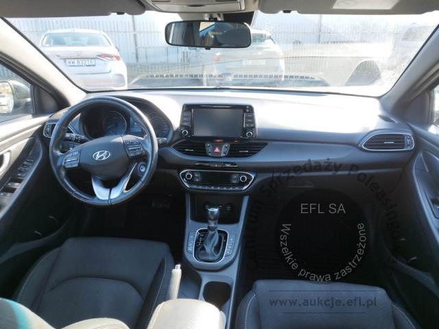 9 - Hyundai i30 1.6 D Comfort DCT 2019r. WW387SA Pojazd znajduje się w firmie ARCTOS GROUP sp. z o.o. Al. Krakowska 7, 02-183 Warszawa