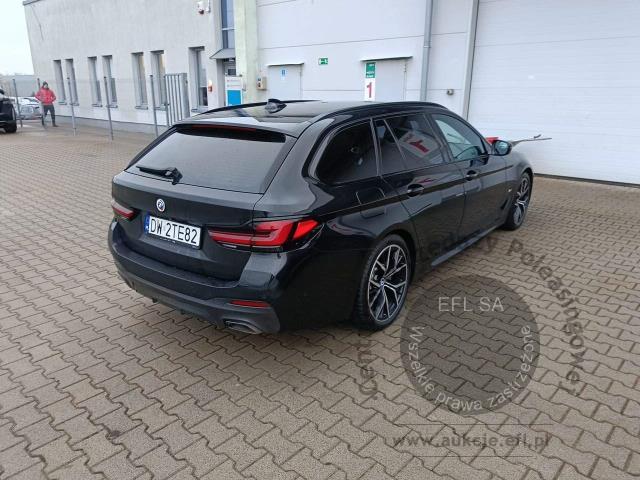 3 - BMW 520d xDrive mHEV sport 2022r. DW2TE82 Magnice