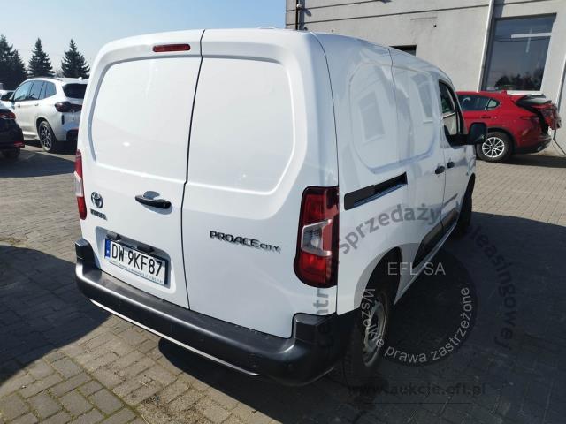 3 - Toyota Proace City 1.5 D-4D Standard  2020r. DW9KF87 UWAGA!! Pojazd znajduje się w lokalizacji: Janki, Al. Krakowska 52, 05-090 Janki