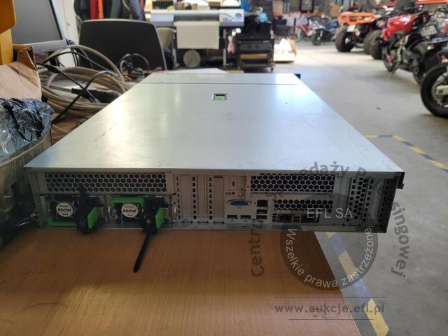 2 - Serwer Fujitsu D20