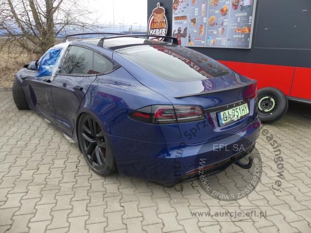 11 - TESLA 3 DUAL MOTOR 2023r.