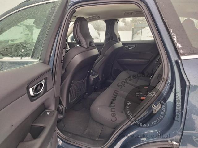 7 - Volvo XC 60 B4 B Momentum Pro aut Kombi  2021r. WW696SU Pojazd znajduje się w firmie ARCTOS GROUP sp. z o.o. Al. Krakowska 7, 02-183 Warszawa