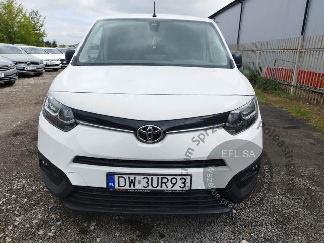 3 - Toyota Proace City 1.5 D-4D Standard  2022r. DW3UR93 Pojazd znajduje się w firmie ARCTOS GROUP sp. z o.o. Al. Krakowska 7, 02-183 Warszawa