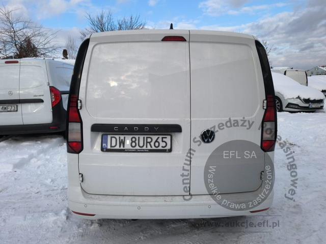 3 - Volkswagen  Caddy 2.0 TDI 2022r. DW8UR65 Pojazd znajduje się w firmie ARCTOS GROUP sp. z o.o. Al. Krakowska 7, 02-183 Warszawa