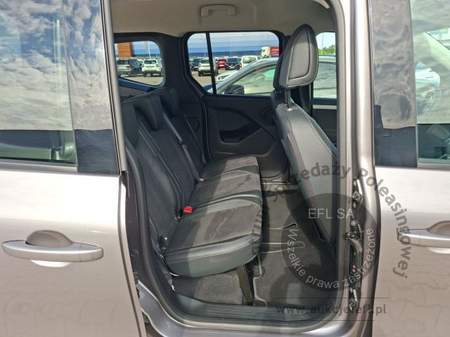 9 - Mercedes - Benz T 180 d Progressive Automat 2023r. DW2WN59 UWAGA!! Pojazd znajduje się w lokalizacji: Warszawa, Al. Krakowska 7, 02-183 Warszawa