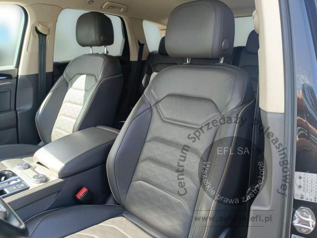 10 - VOLKSWAGEN TOUAREG 3.0 TDI V6 4MOTION 2021r.