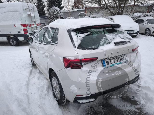 2 - Skoda  Fabia 1.0 Ambition  2023r. WZ710GG Pojazd znajduje się w firmie ARCTOS GROUP sp. z o.o. Al. Krakowska 7, 02-183 Warszawa