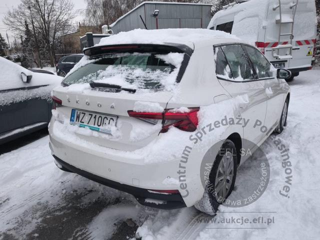 4 - Skoda  Fabia 1.0 Ambition  2023r. WZ710GG Pojazd znajduje się w firmie ARCTOS GROUP sp. z o.o. Al. Krakowska 7, 02-183 Warszawa