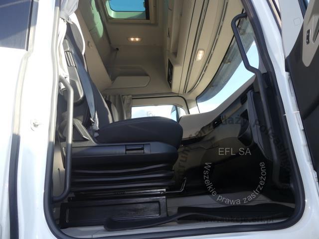 8 - FORD F-MAX 500 4X2 AUTOMAT 2023r.