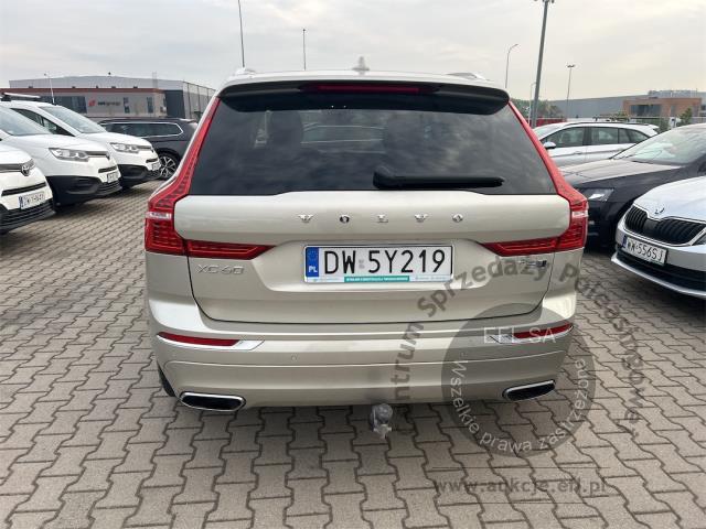 5 - Volvo XC60 T5 AWD Inscription 2018r. DW5Y219 Magnice