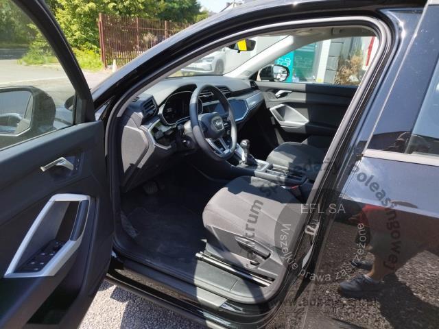 7 - Audi Q3 35 TDI S tronic 2024r. WZ014JA Pojazd znajduje się w firmie ARCTOS GROUP sp. z o.o. Al. Krakowska 7, 02-183 Warszawa