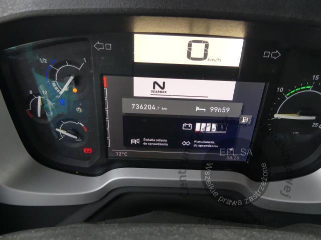 4 - RENAULT T 460 4X2 AUTOMAT 2017r.