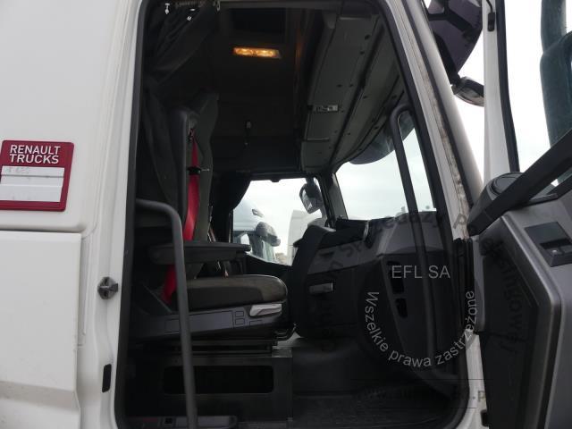 8 - RENAULT T 460 4X2 AUTOMAT 2017r.