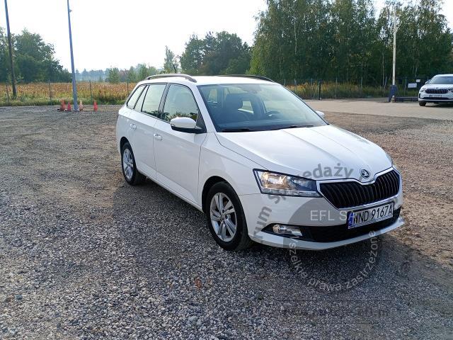 2 - SKODA Fabia 1.0 TSI Ambition 2022r. WND9167A Pojazd znajduje się w firmie ARCTOS GROUP sp. z o.o. Al. Krakowska 7, 02-183 Warszawa