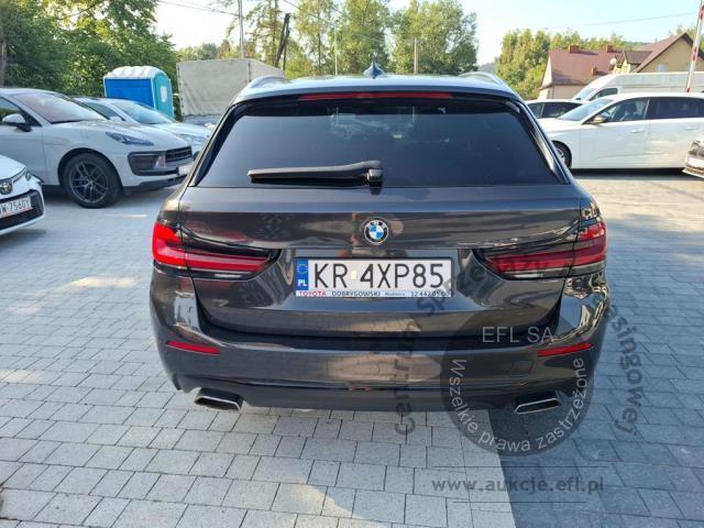 3 - BMW Seria 5 520i aut Kombi 2022r. KR4XP85 Pojazd znajduje się w firmie AACAR sp. z o.o. Kasztanowa 5, 32-400 Jawornik