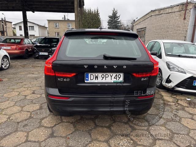 4 - Volvo XC60 B4 D AWD Momentum Pro aut 2021r. DW9PY49 UWAGA!! Pojazd znajduje się w lokalizacji: Katowice 40-689, Małachowskiego 16