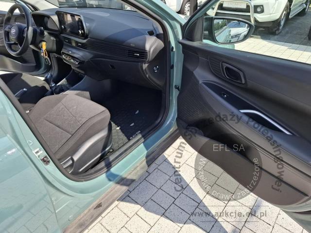 13 - HYUNDAI  BAYON 2023r. KK85898 Pojazd znajduje się w firmie AACAR sp. z o.o. Kasztanowa 5, 32-400 Jawornik