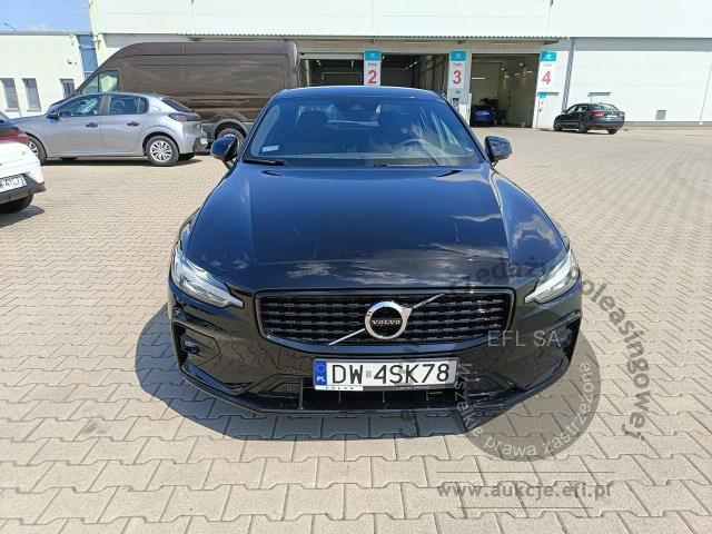 2 - Volvo S60 B5 B R-Design automat MHEV 2022r. DW4SK78 Magnice