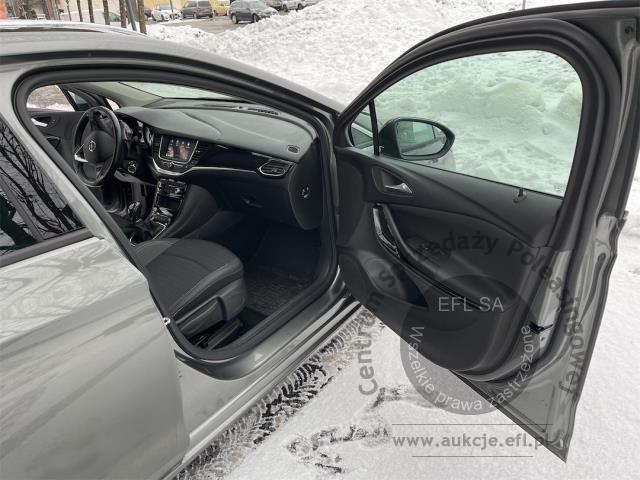 8 - Opel Astra V 1.2 T Elegance S&amp;S 2022r. KR1XL53 Pojazd znajduje się w firmie MDM AUTO sp. z o.o. ul. Zawodników 1, 80-729 Gdańsk