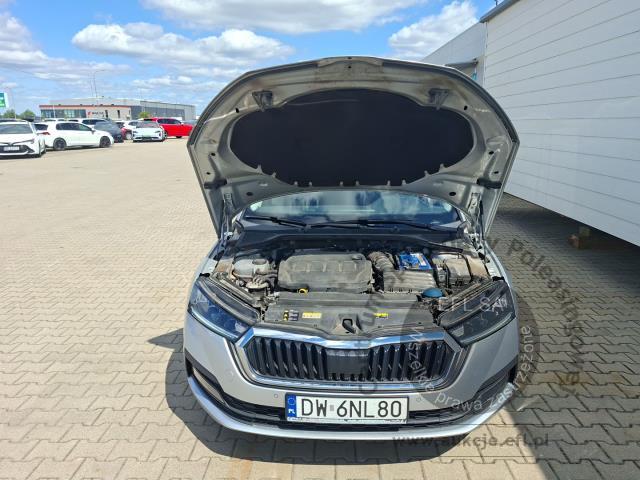 12 - Skoda Octavia 2.0 TDI Ambition DSG 2021r. DW6NL80 Magnice