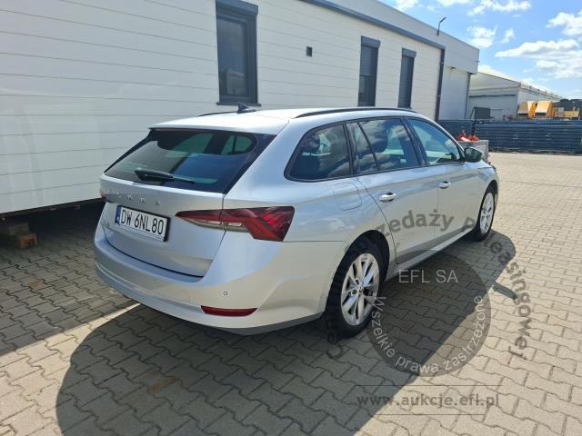 4 - Skoda Octavia 2.0 TDI Ambition DSG 2021r. DW6NL80 Magnice