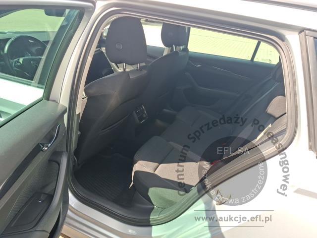 8 - Skoda Octavia 2.0 TDI Ambition DSG 2021r. DW6NL80 Magnice