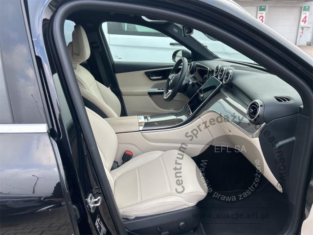 8 - MERCEDES BENZ GLC 300 DE 4-MATIC AVANTGARDE 2024r. DX25367 Pojazd znajduje się w firmie MDM AUTO sp. z o.o. ul. Zawodników 1, 80-729 Gdańsk