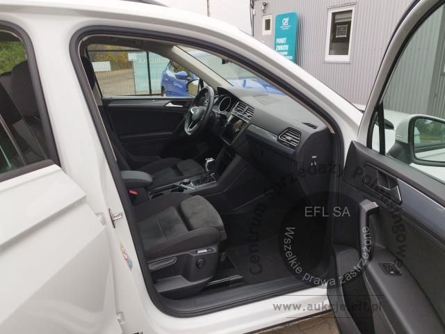 11 - Volkswagen Tiguan 2.0 TSI 4Mot. Life DSG 2023r. WZ489GC Pojazd znajduje się w firmie ARCTOS GROUP sp. z o.o. Al. Krakowska 7, 02-183 Warszawa