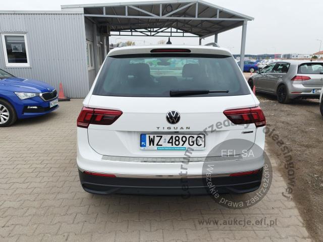 3 - Volkswagen Tiguan 2.0 TSI 4Mot. Life DSG 2023r. WZ489GC Pojazd znajduje się w firmie ARCTOS GROUP sp. z o.o. Al. Krakowska 7, 02-183 Warszawa