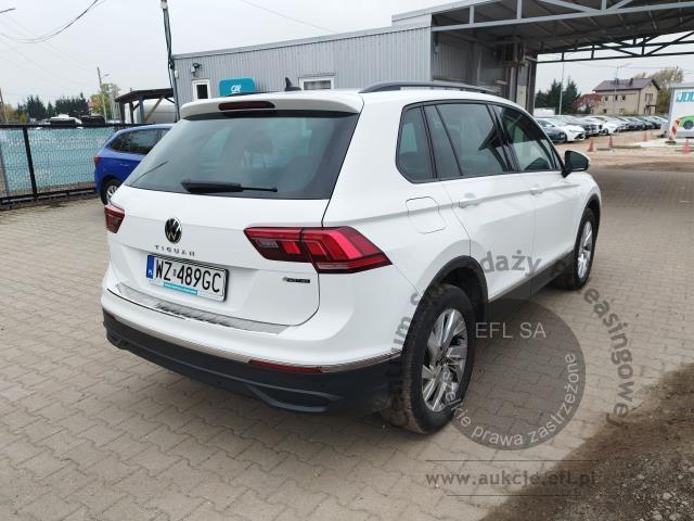 4 - Volkswagen Tiguan 2.0 TSI 4Mot. Life DSG 2023r. WZ489GC Pojazd znajduje się w firmie ARCTOS GROUP sp. z o.o. Al. Krakowska 7, 02-183 Warszawa