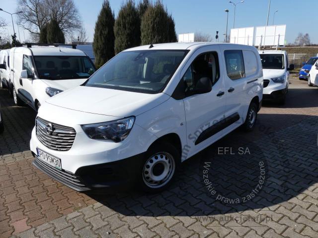 1 - Opel Combo Cargo XL 1.5 CDTI 2,4t 2020r. PO9SM30 UWAGA!! Pojazd znajduje się w firmie AUTO MOTO CENTRUM sp. z o.o. ul. Ostrowska 328 (przy Trasie Katowickiej) 61-312 Poznań