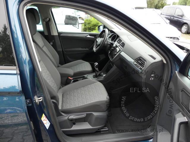 9 - Volkswagen Tiguan 1.5 TSI EVO Life 2022r. DW9TC64 UWAGA!! Pojazd znajduje się w firmie AUTO MOTO CENTRUM sp. z o.o. ul. Ostrowska 328 (przy Trasie Katowickiej) 61-312 Poznań