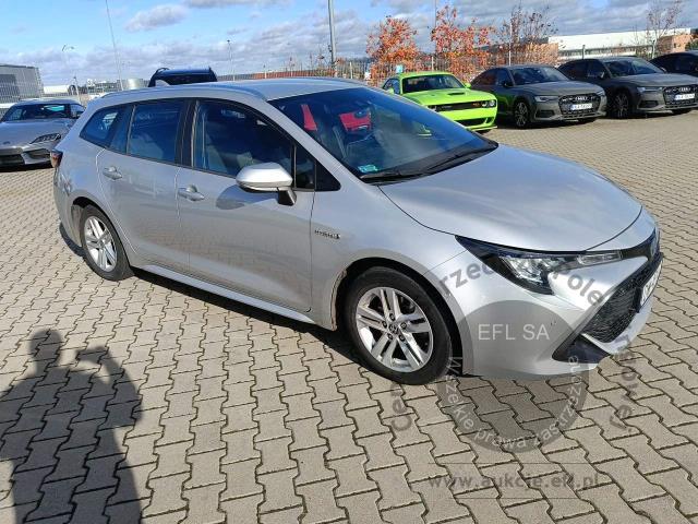 2 - Toyota Corolla 2.0 Hybrid Comfort 2021r. DW4PN02 Magnice