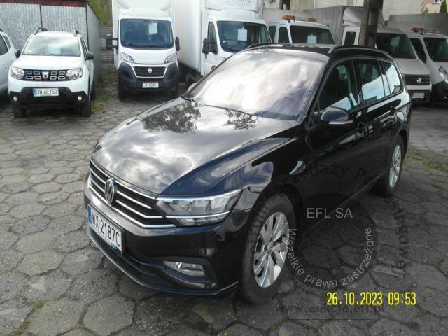 1 - Volkswagen Passat 2.0 TDI EVO Essence Kombi 2019r. WX2187C UWAGA!! Pojazd znajduje się w lokalizacji: Katowice 40-689, Małachowskiego 16