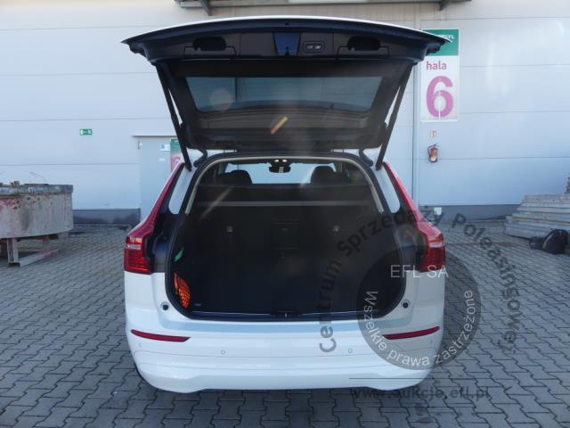 9 - Volvo XC 60 B4 B Momentum Pro aut Kombi 2022r. WND0849C Magnice