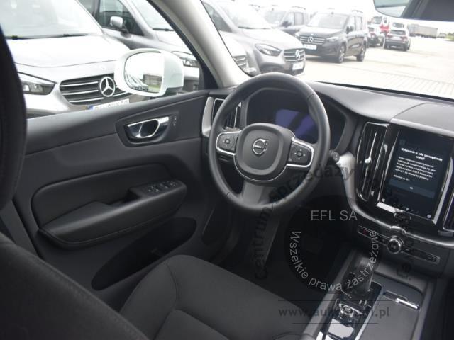 11 - Volvo XC 60 B4 B Momentum Pro aut Kombi 2022r. WND0849C Magnice